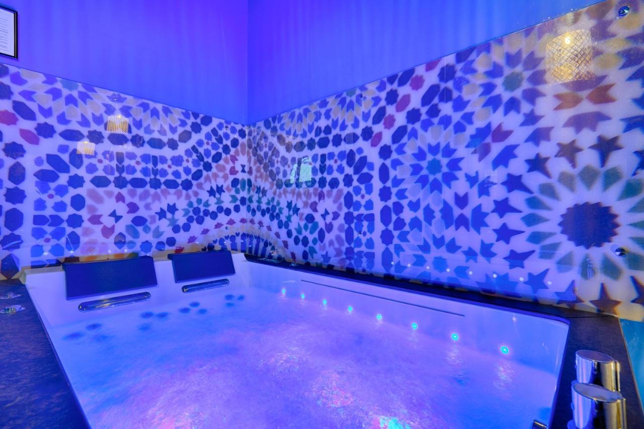 Luxury Jardin Majorelle Paris Orly Avec Jacuzzi Vigneux-sur-Seine Esterno foto
